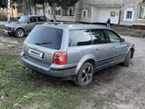 Volkswagen Passat 2003 годаүшін2 500 000 тг. в Алтай