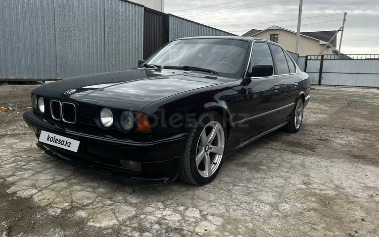 BMW 520 1991 года за 2 300 000 тг. в Атырау