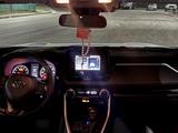 Toyota RAV4 2021 года за 11 450 000 тг. в Актобе – фото 4