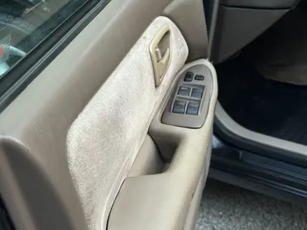 Toyota Camry 2000 года за 3 300 000 тг. в Алматы – фото 18