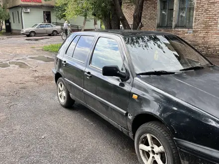 Volkswagen Golf 1994 года за 1 200 000 тг. в Шахтинск – фото 3