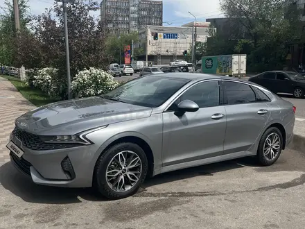 Kia K5 2022 года за 13 500 000 тг. в Алматы – фото 3