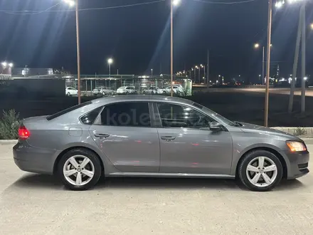 Volkswagen Passat 2012 года за 4 300 000 тг. в Атырау – фото 5