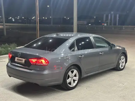 Volkswagen Passat 2012 года за 4 300 000 тг. в Атырау – фото 7