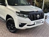 Toyota Land Cruiser Prado 2023 года за 29 590 000 тг. в Алматы – фото 2