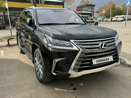 Lexus LX 570 2016 года за 41 500 000 тг. в Астана – фото 2