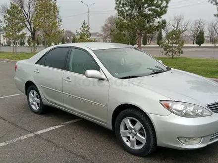 Toyota Camry 2005 года за 5 500 000 тг. в Шымкент – фото 2