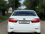 Toyota Camry 2013 года за 5 800 000 тг. в Уральск – фото 4
