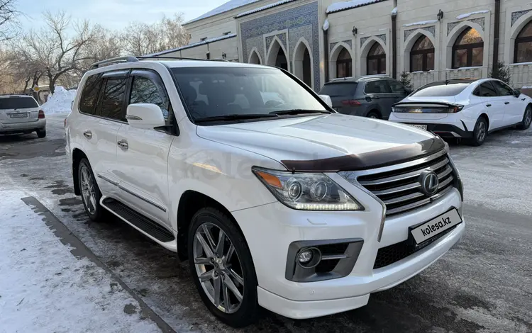 Lexus LX 570 2014 годаүшін25 200 000 тг. в Караганда