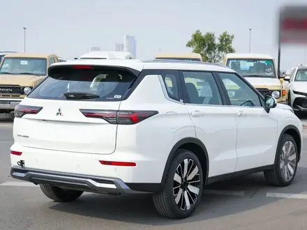 Mitsubishi Outlander 2026 года за 16 700 000 тг. в Семей – фото 24