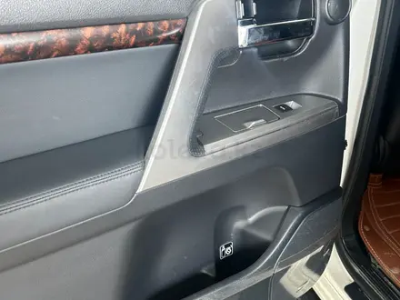 Toyota Land Cruiser 2013 года за 24 500 000 тг. в Актобе – фото 38