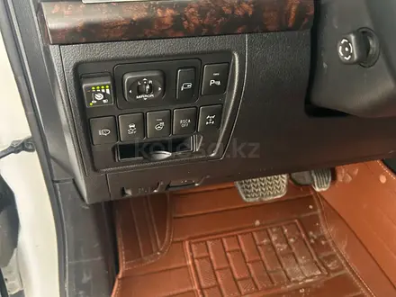 Toyota Land Cruiser 2013 года за 24 500 000 тг. в Актобе – фото 39