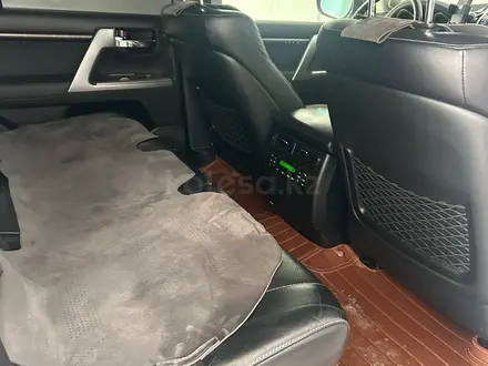 Toyota Land Cruiser 2013 года за 24 500 000 тг. в Актобе – фото 46
