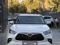 Toyota Highlander 2021 года за 22 000 000 тг. в Астана