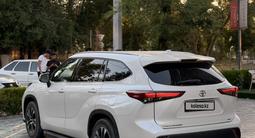 Toyota Highlander 2021 года за 22 000 000 тг. в Астана – фото 4