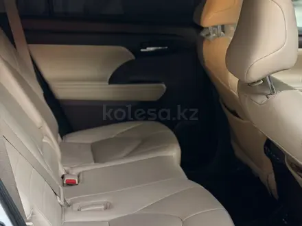 Toyota Highlander 2021 года за 22 000 000 тг. в Астана – фото 9