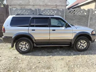 Mitsubishi Montero Sport