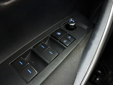 Toyota Corolla 2021 года за 7 990 000 тг. в Астана – фото 26