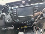 Магнитола и климат-контроль для Toyota Camry 70 за 120 000 тг. в Тараз