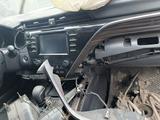 Магнитола и климат-контроль для Toyota Camry 70 за 120 000 тг. в Тараз – фото 2