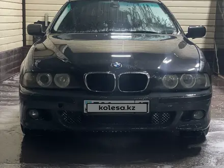 BMW 525 2000 года за 3 000 000 тг. в Туркестан