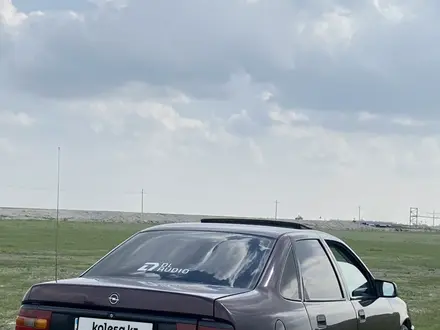 Opel Vectra 1993 года за 1 500 000 тг. в Туркестан – фото 4