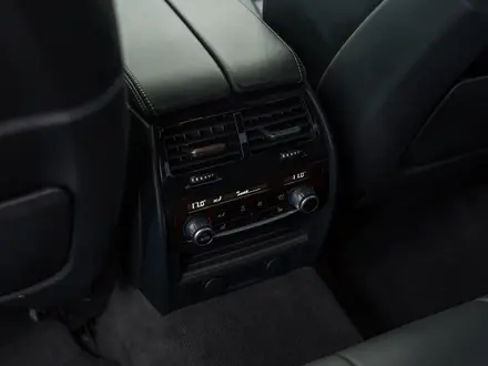 BMW M5 2018 года за 42 500 000 тг. в Астана – фото 45
