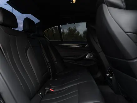 BMW M5 2018 года за 42 500 000 тг. в Астана – фото 46