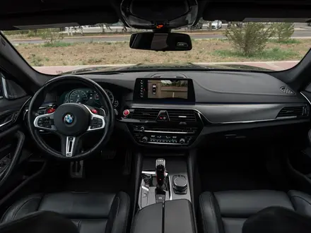 BMW M5 2018 года за 42 500 000 тг. в Астана – фото 22