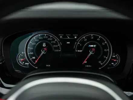 BMW M5 2018 года за 42 500 000 тг. в Астана – фото 25
