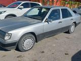 Mercedes-Benz E 200 1990 годаfor1 000 000 тг. в Кызылорда