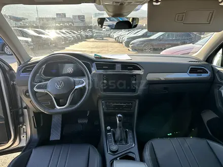 Volkswagen Tiguan 2022 года за 16 300 000 тг. в Алматы – фото 9