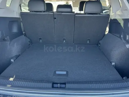 Volkswagen Tiguan 2022 года за 16 300 000 тг. в Алматы – фото 13