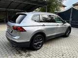 Volkswagen Tiguan 2022 года за 15 300 000 тг. в Алматы