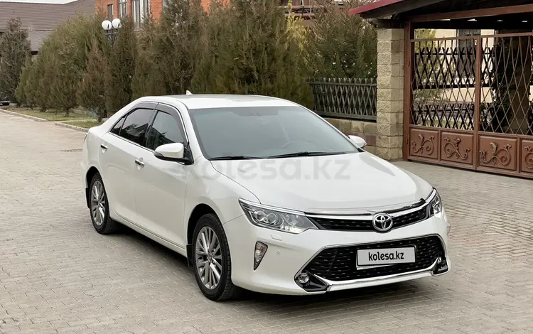 Toyota Camry 2017 года за 13 500 000 тг. в Шымкент