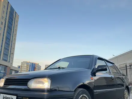 Volkswagen Vento 1995 года за 1 550 000 тг. в Астана