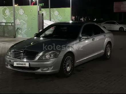 Mercedes-Benz S 500 2006 года за 4 500 000 тг. в Алматы – фото 4