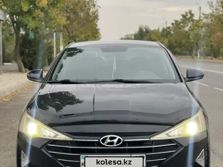 Hyundai Elantra 2018 года за 7 200 000 тг. в Шымкент