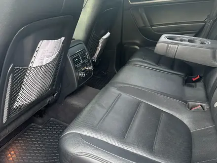 Volkswagen Touareg 2011 года за 9 300 000 тг. в Алматы – фото 4