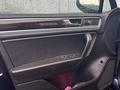 Volkswagen Touareg 2011 года за 9 300 000 тг. в Алматы – фото 10