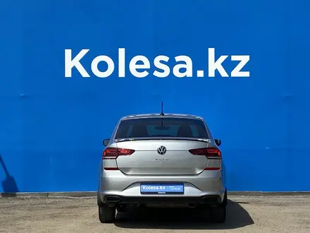 Volkswagen Polo 2021 года за 10 240 000 тг. в Алматы – фото 4