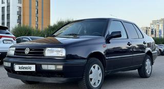 Volkswagen Vento 1994 года за 1 720 000 тг. в Астана