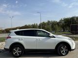 Toyota RAV4 2017 года за 10 500 000 тг. в Алматы – фото 2