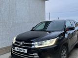 Toyota Highlander 2015 года за 16 800 000 тг. в Атырау