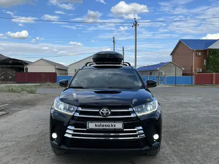 Toyota Highlander 2015 года за 16 800 000 тг. в Атырау – фото 3