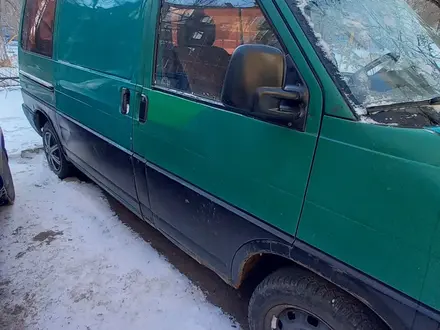 Volkswagen Multivan 1993 года за 1 500 000 тг. в Караганда