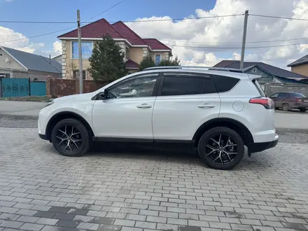 Toyota RAV4 2019 года за 14 000 000 тг. в Актобе – фото 7