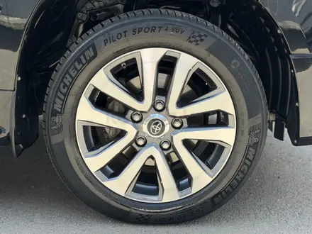 Toyota Land Cruiser 2015 года за 27 990 000 тг. в Астана – фото 11