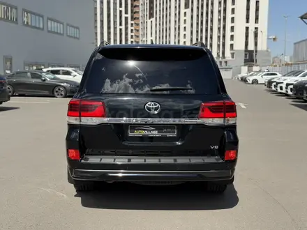 Toyota Land Cruiser 2015 года за 27 990 000 тг. в Астана – фото 7