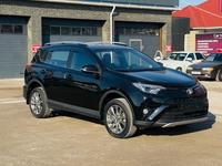 Toyota RAV4 2017 года за 11 200 000 тг. в Шымкент